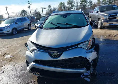 2017 Toyota Rav4 Xle из США, поврежденный, VIN 2T3WFREV5HW315515